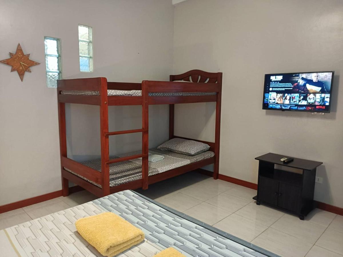 Villa Skanderbeg Guest House 푸에르토프린세사 외부 사진