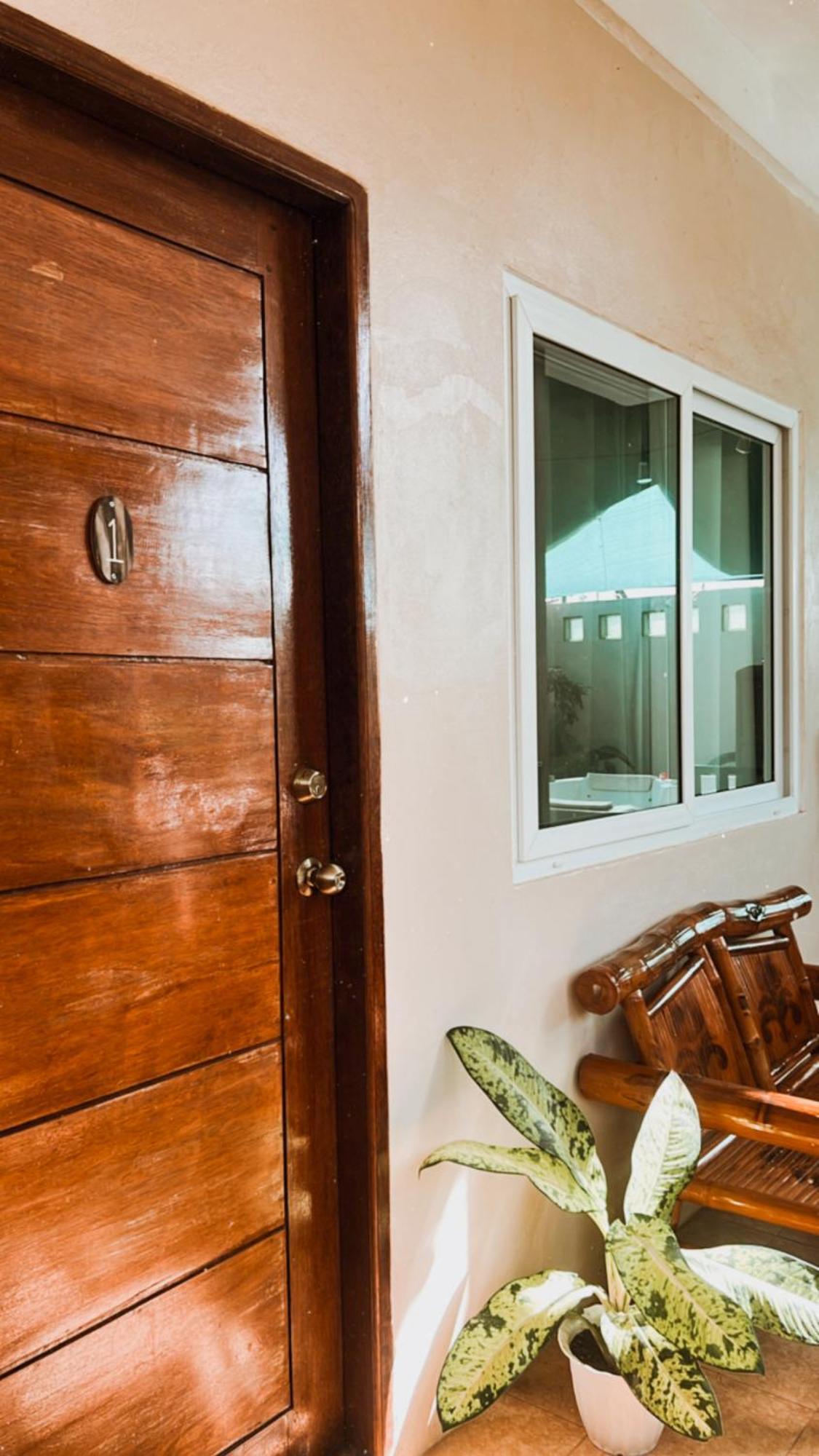 Villa Skanderbeg Guest House 푸에르토프린세사 외부 사진