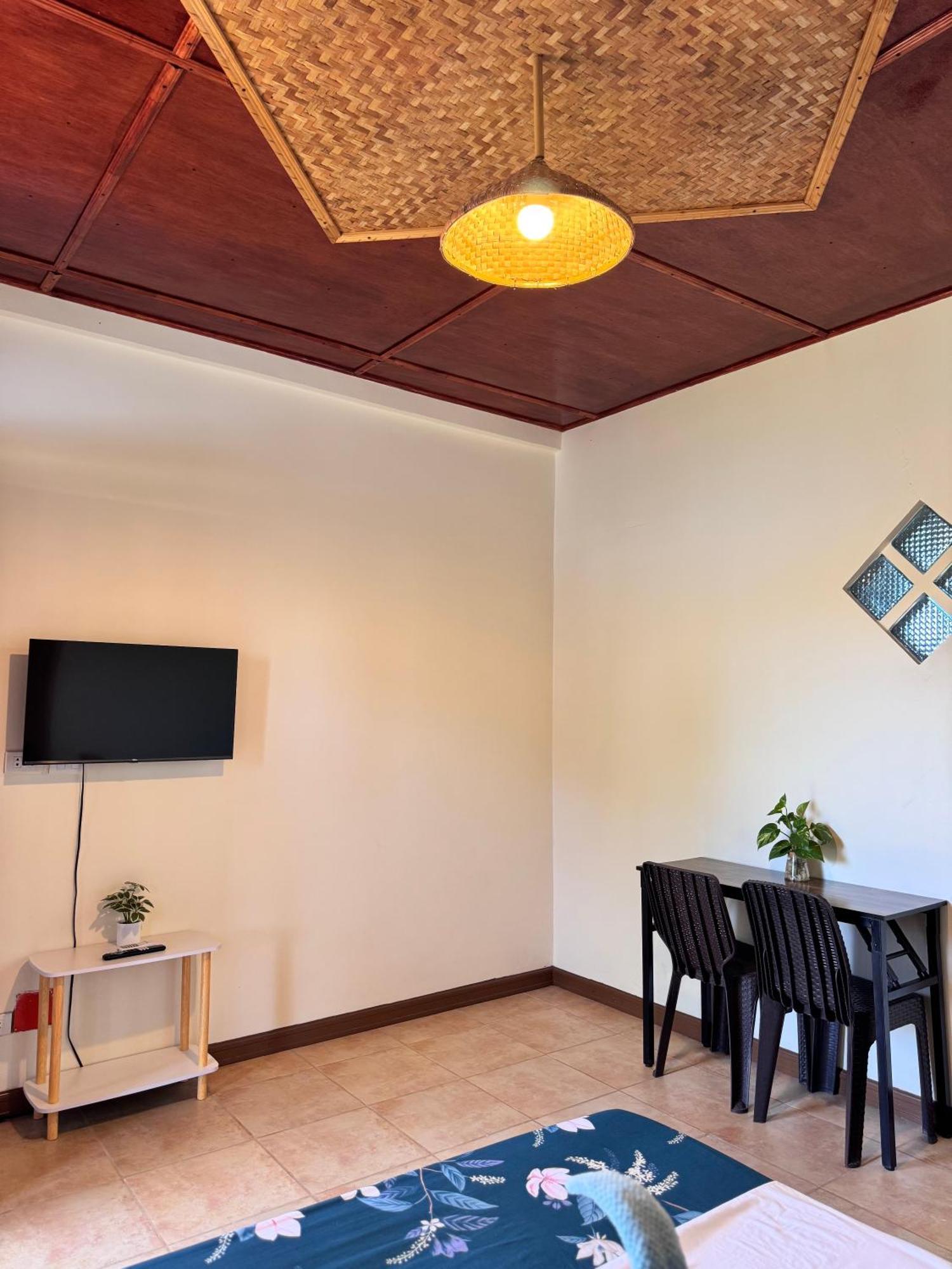 Villa Skanderbeg Guest House 푸에르토프린세사 외부 사진