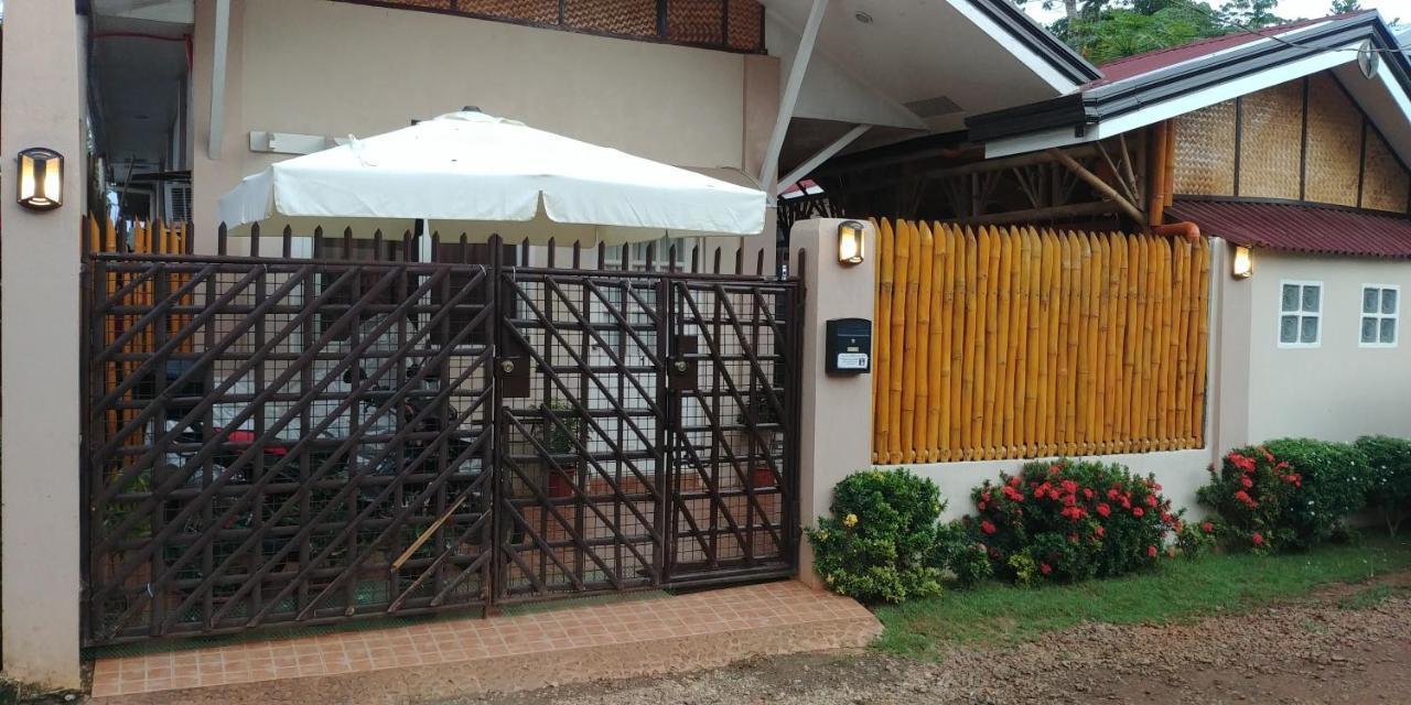 Villa Skanderbeg Guest House 푸에르토프린세사 외부 사진