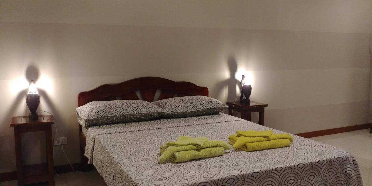 Villa Skanderbeg Guest House 푸에르토프린세사 객실 사진
