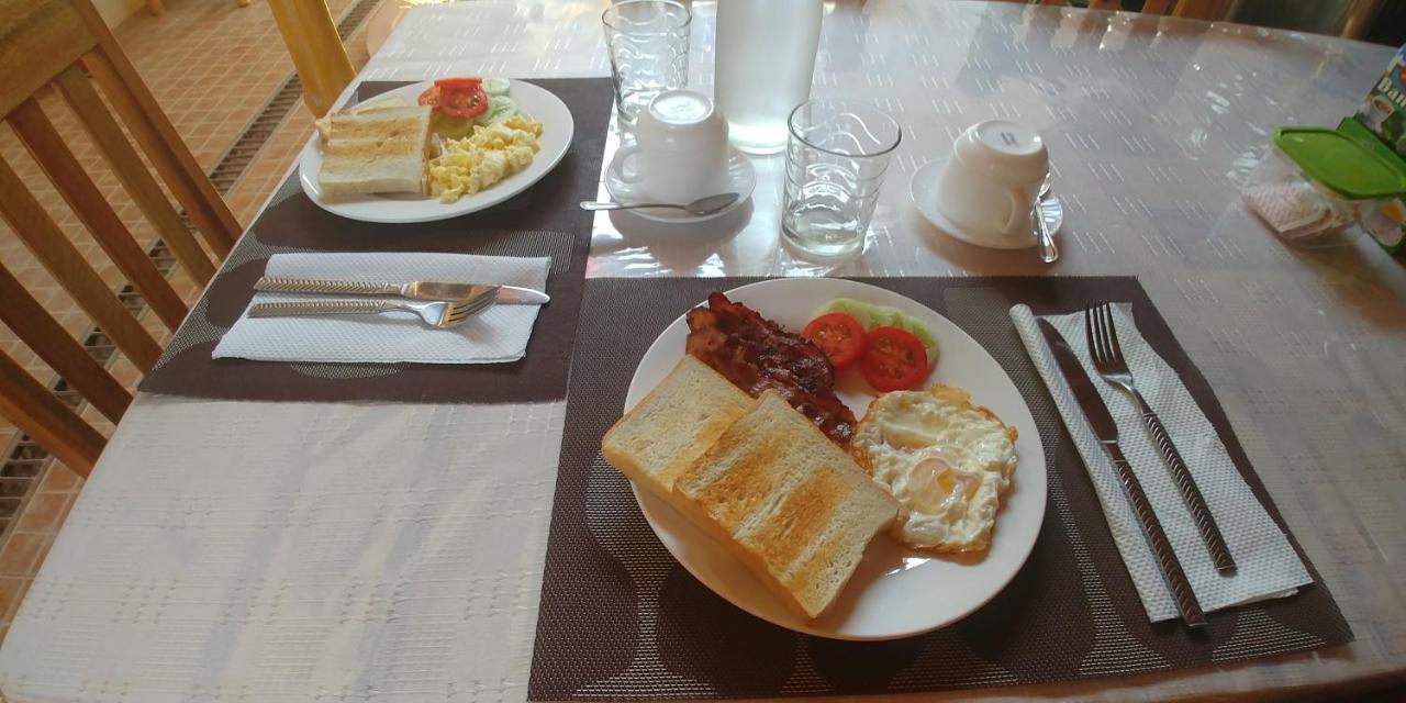Villa Skanderbeg Guest House 푸에르토프린세사 외부 사진